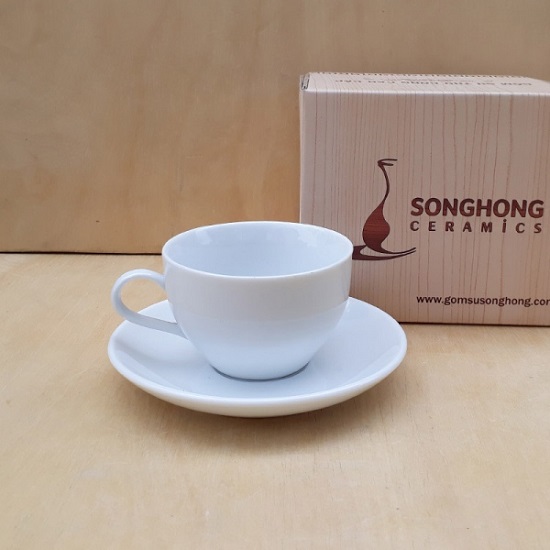 White tea cup