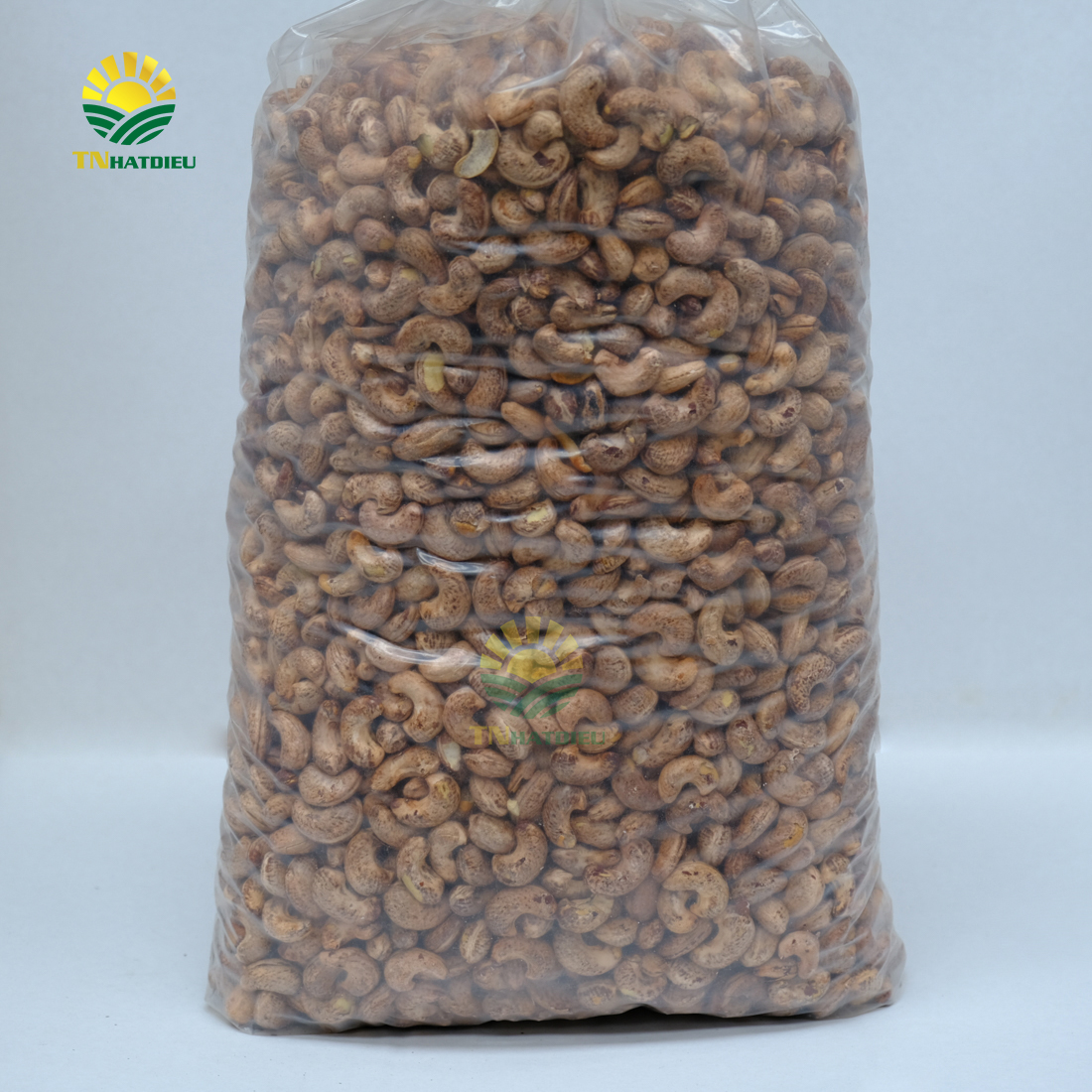 Salt roasted cashew nuts