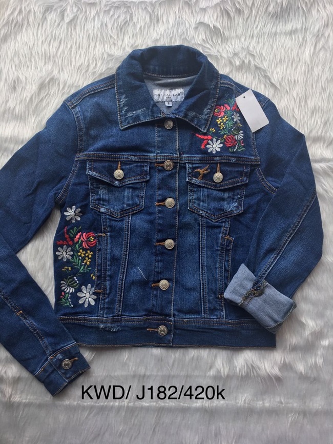 Women jeans jacket
