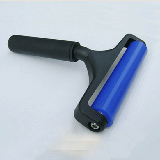 Sticky roller