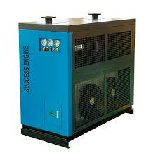 Air dryer for compressed air