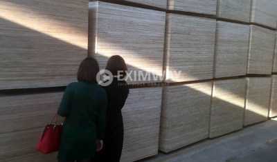 Packing plywood