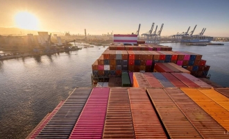 Global shipping service