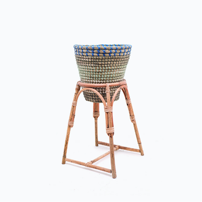 Seagrass planter with rattan base