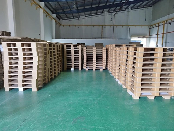 Cardboard pallet